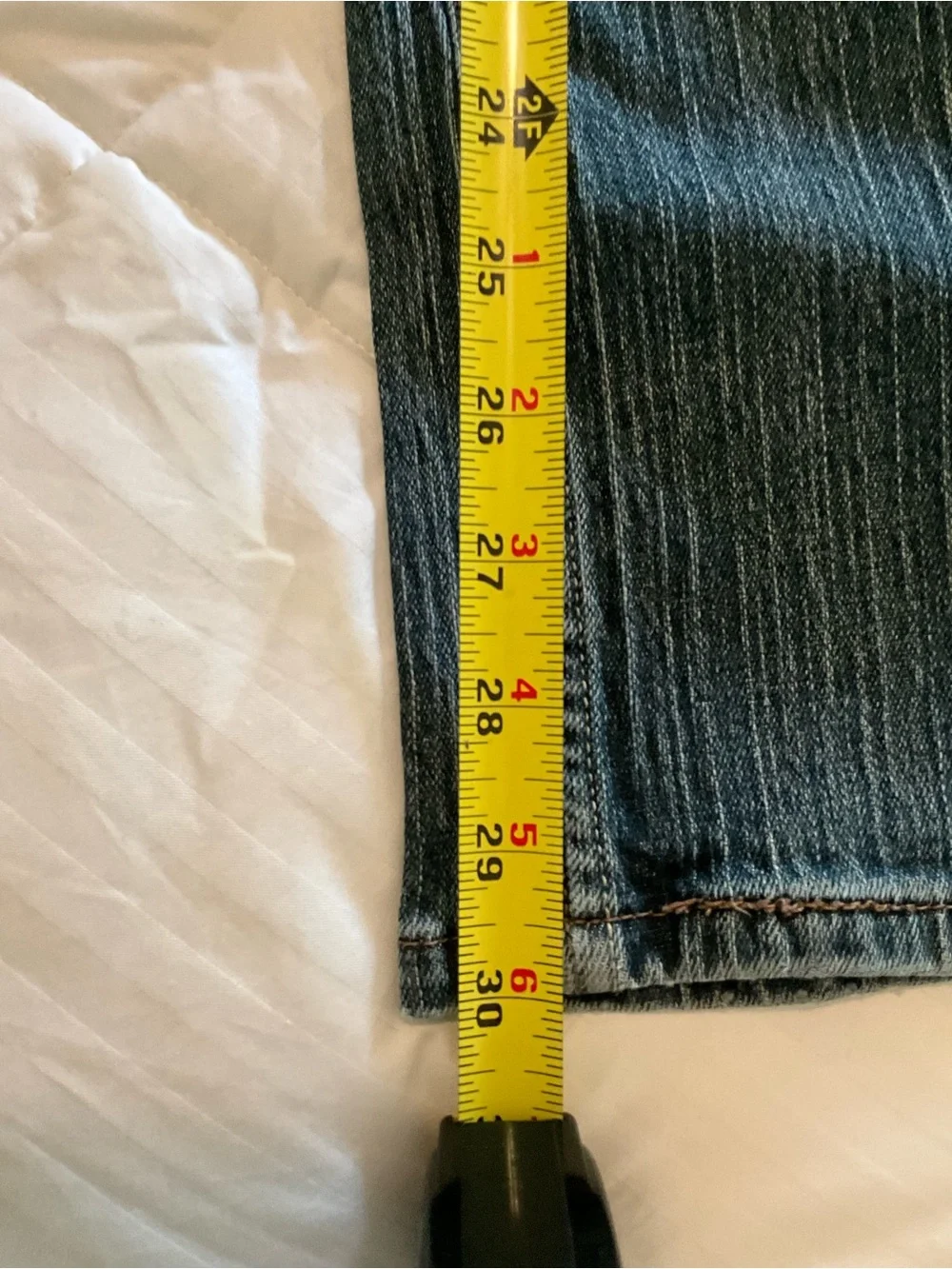 Levi’s 559 Jeans Men’s 32 Relaxed Straight Distressed Faded Y2K Denim
